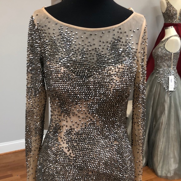Champagne special occasion dress with sequins - Picture 2 of 6